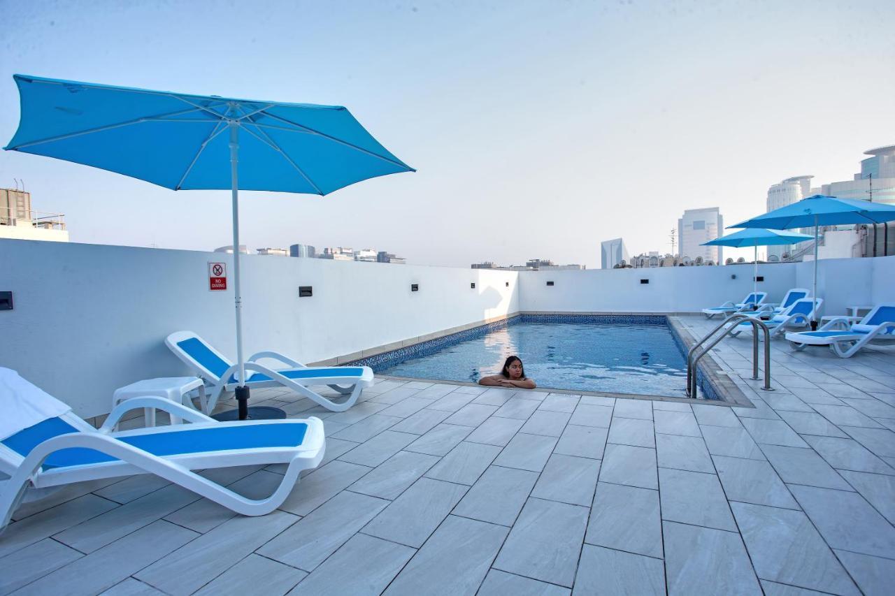 City Avenue Al Reqqa Hotel Dubai Exteriör bild